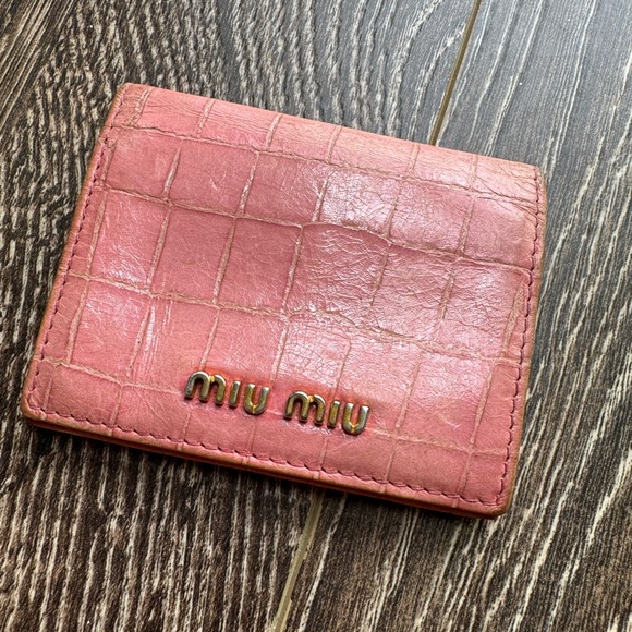 Miu Miu Card Wallet | Card Holder | Pink Wallet - Picture 1 of 4